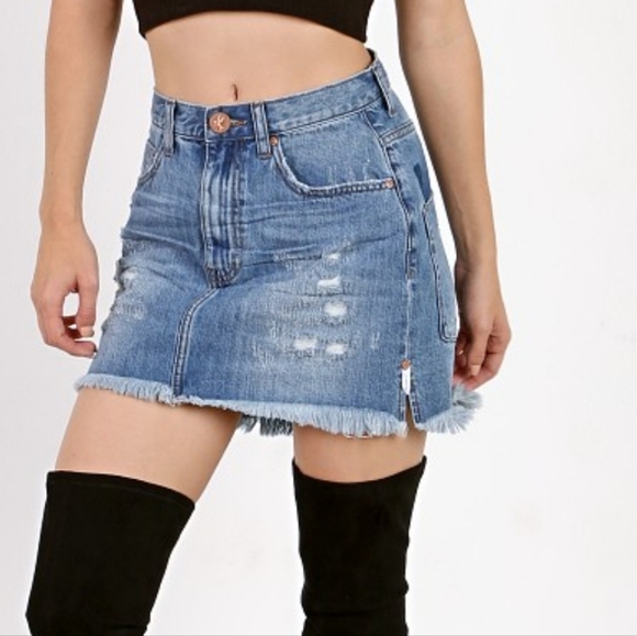 One by One Teaspoon X 2020 Mini Skirt High Waisted Fringe Distressed Denim - Picture 6 of 6